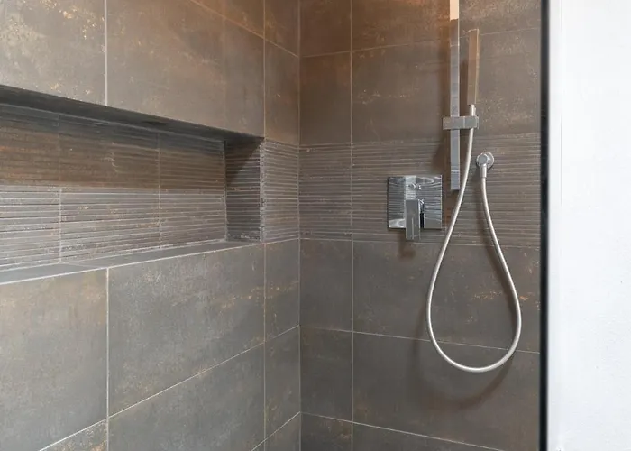 La Lidia * סלה קומצ'ינה